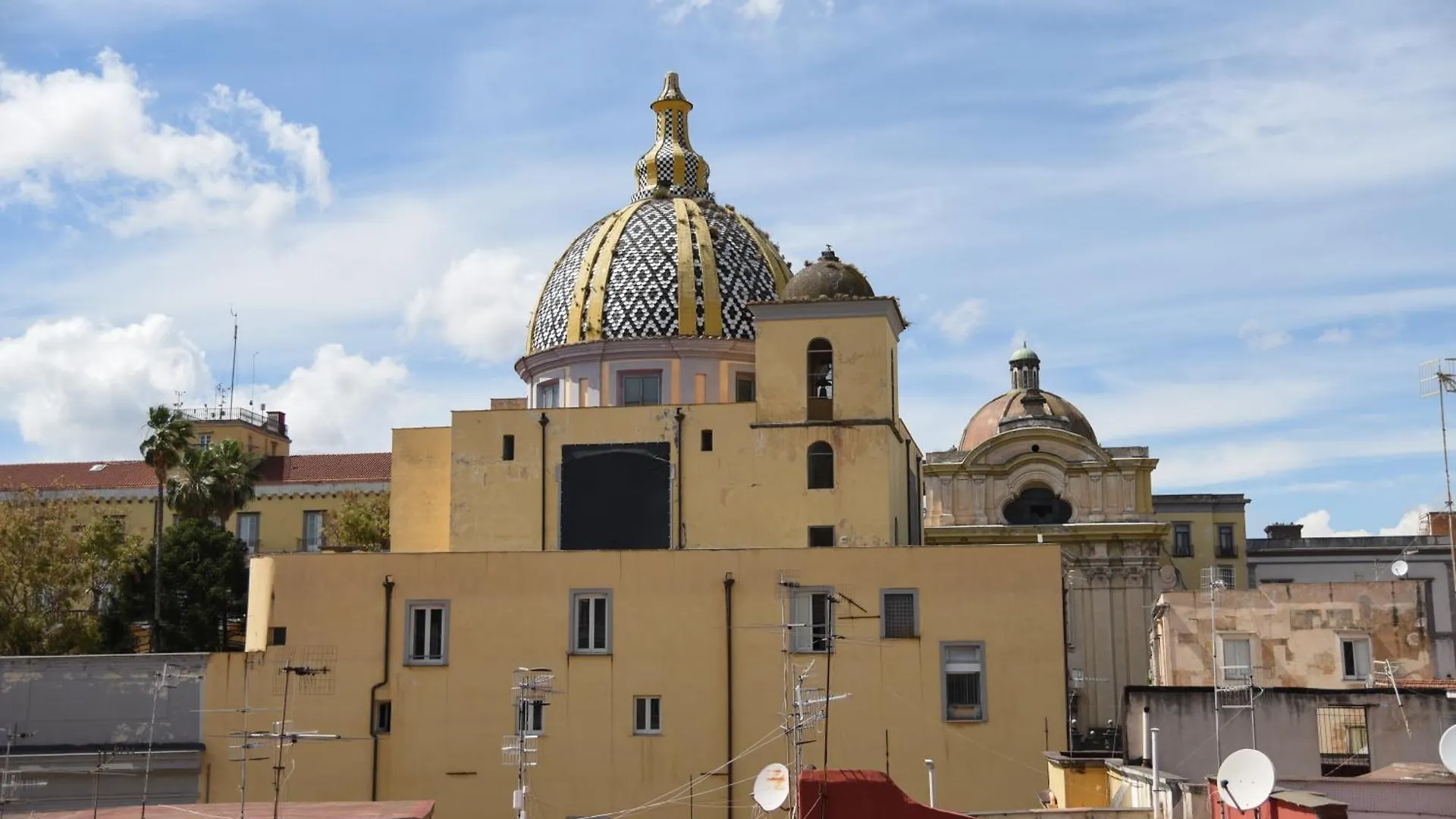 Downtown Umberto 74 Apartment Naples Italy